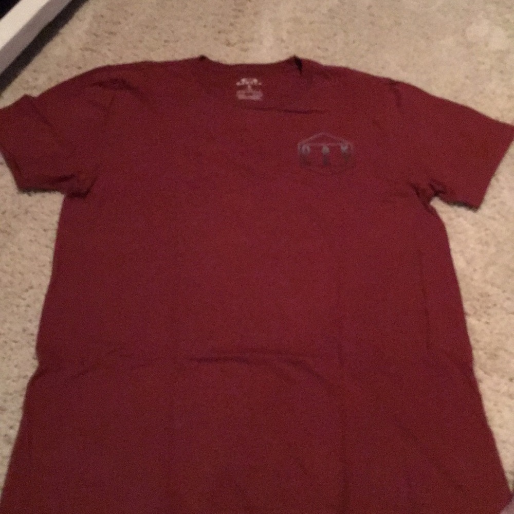 Men Oakley shirt